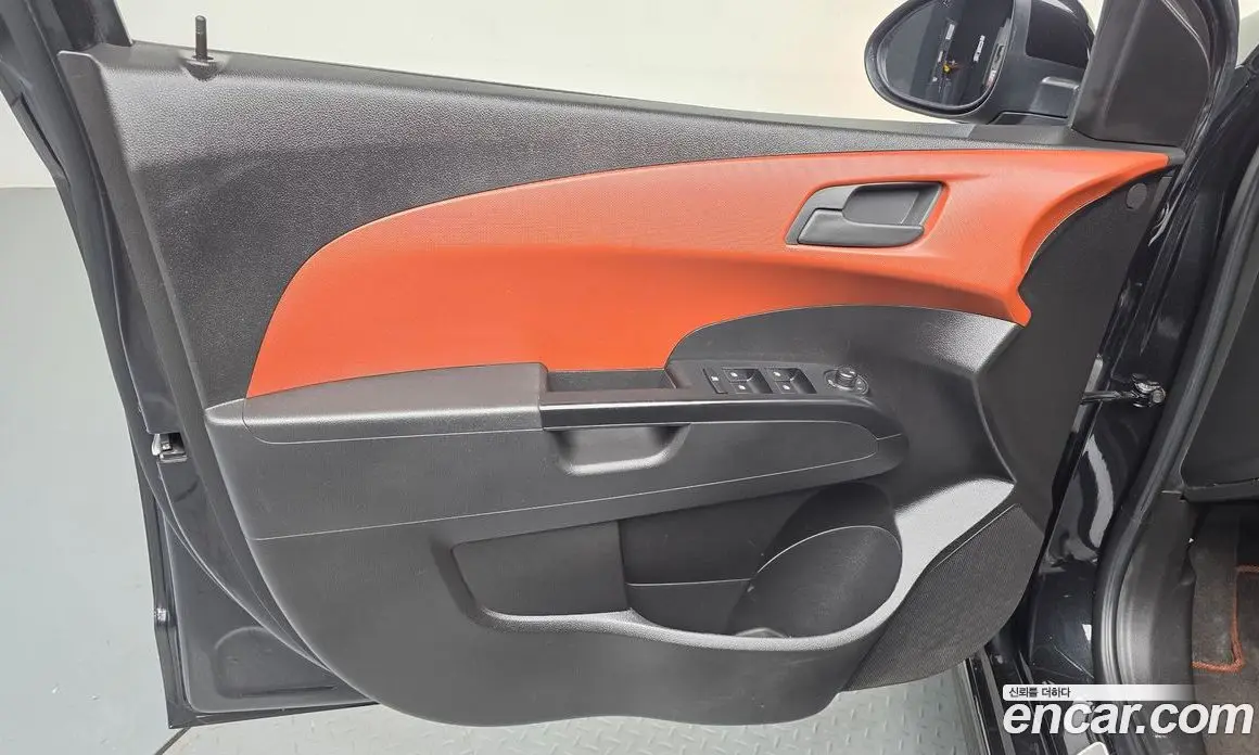 Chevrolet Aveo 2015 1.4 механика, фото 14