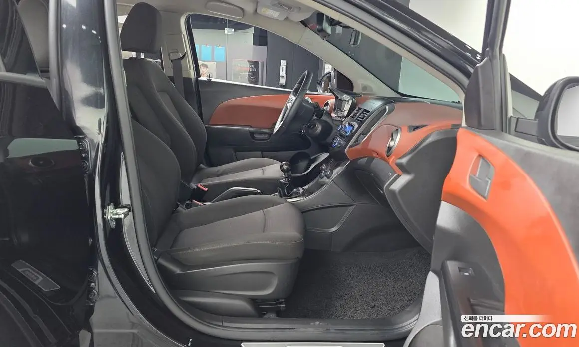 Chevrolet Aveo 2015 1.4 механика, фото 17