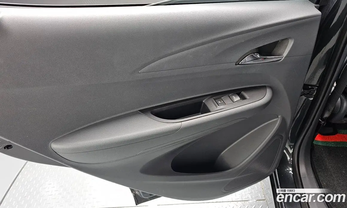 Chevrolet Bolt EV 2018 0.2 автомат (гидро), фото 15