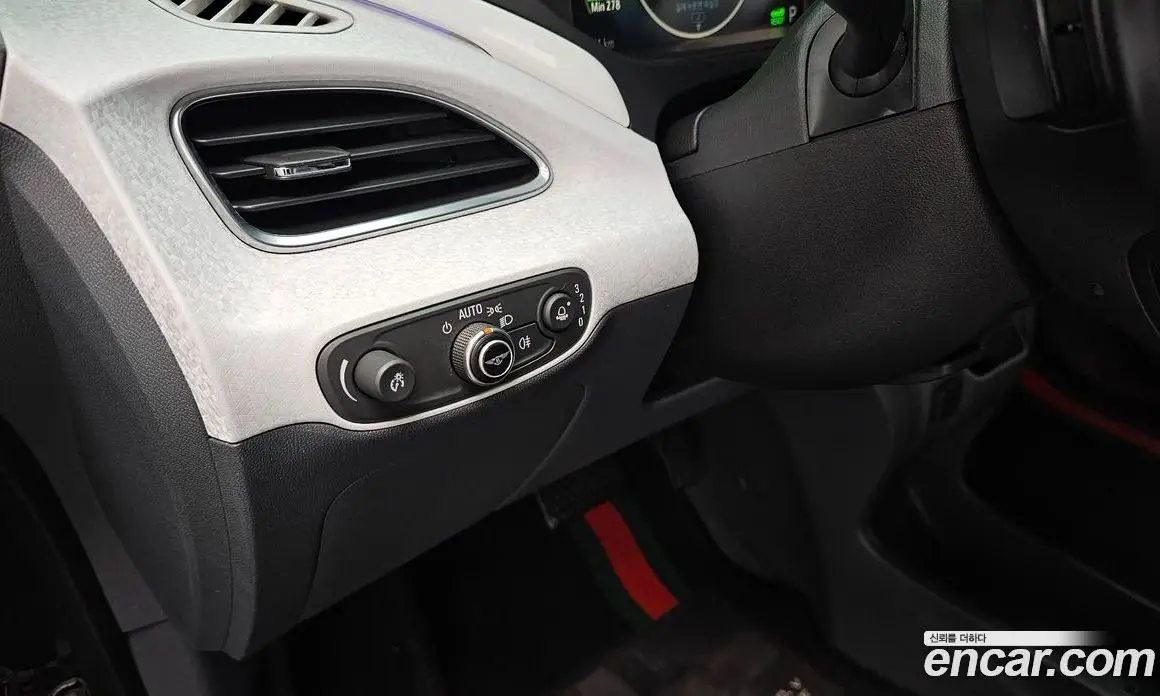 Chevrolet Bolt EV 2018 0.2 автомат (гидро), фото 24