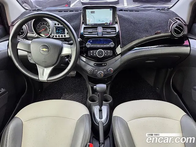Chevrolet Spark 2012 1.0 автомат (гидро), миниатюра 5