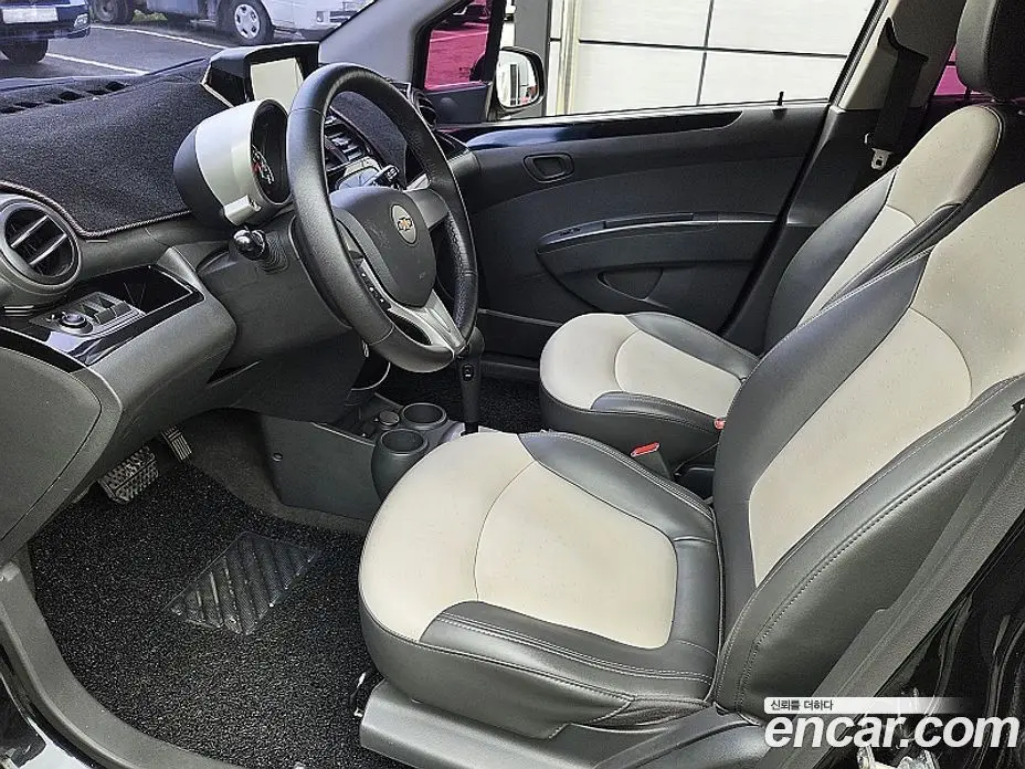 Chevrolet Spark 2012 1.0 автомат (гидро), фото 8