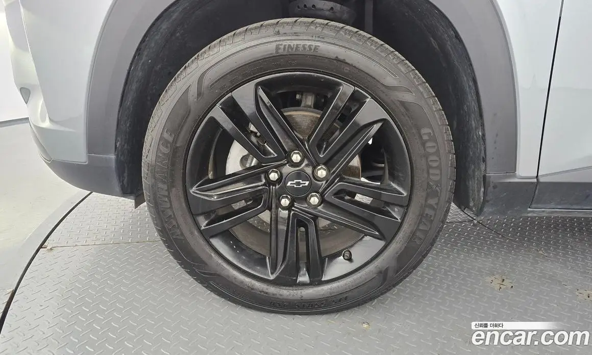 Chevrolet Trax 2023 1.2 автомат (гидро), фото 5
