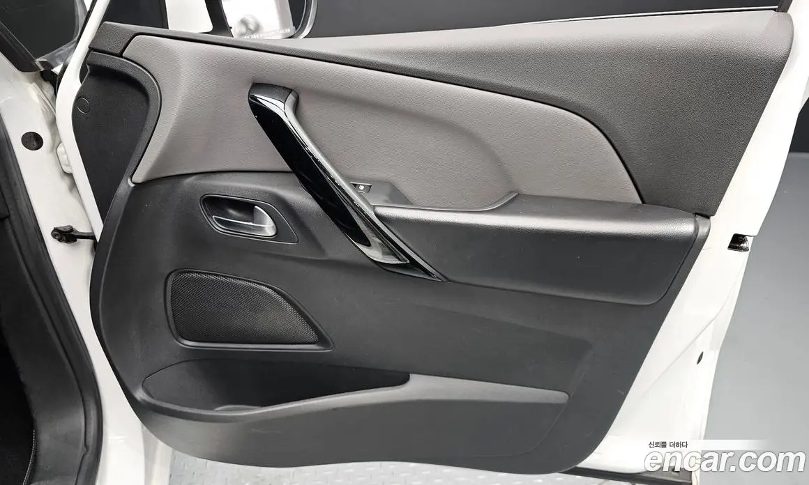 Citroen C4 Picasso 2018 1.6 автомат (гидро), фото 14 Citroen C4 Picasso 2018 1.6 автомат (гидро), фото 14