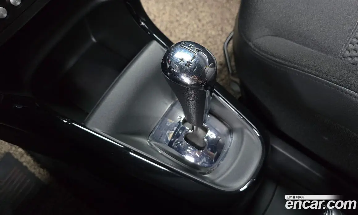 Citroen DS3 2017 1.6 автомат (гидро), фото 12 Citroen DS3 2017 1.6 автомат (гидро), фото 12