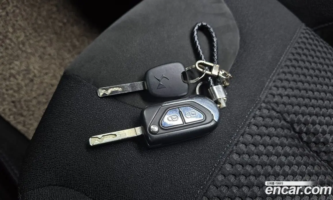 Citroen DS3 2017 1.6 автомат (гидро), фото 25 Citroen DS3 2017 1.6 автомат (гидро), фото 25