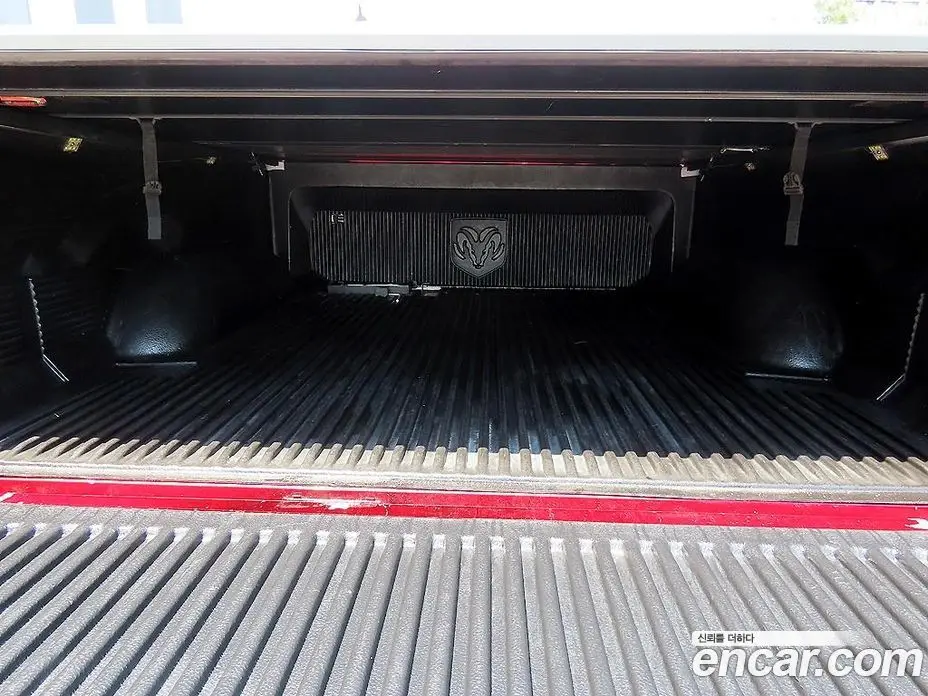 Dodge Ram Pick Up 2014 5.7 автомат (гидро), фото 17 Dodge Ram Pick Up 2014 5.7 автомат (гидро), фото 17