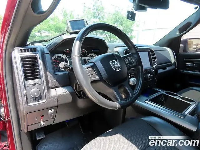 Dodge Ram Pick Up 2014 5.7 автомат (гидро), миниатюра 8 Dodge Ram Pick Up 2014 5.7 автомат (гидро), миниатюра 8