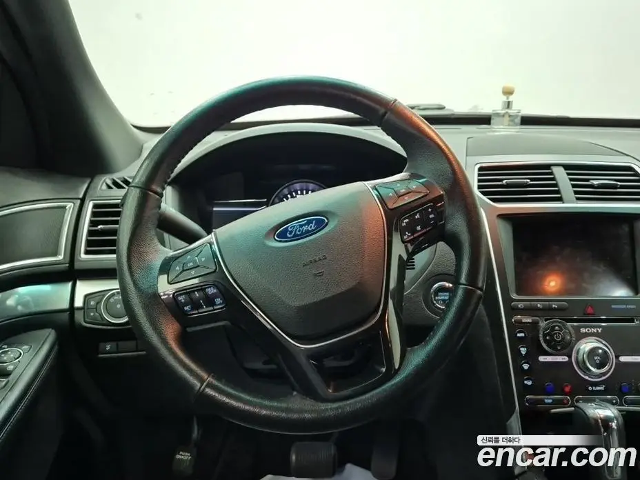 Ford Explorer 2016 2.3 автомат (гидро), фото 9