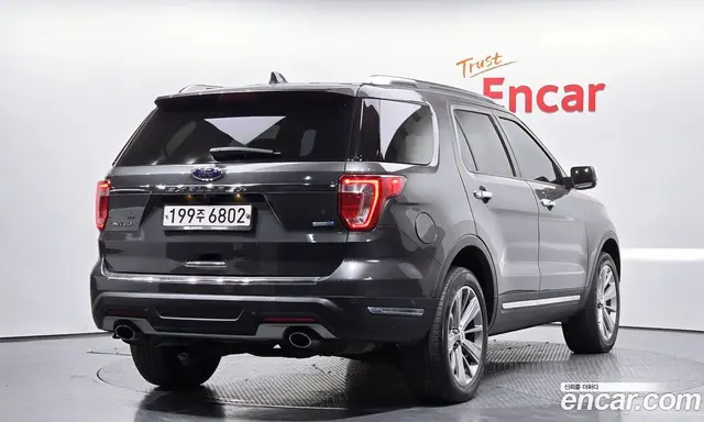 Ford Explorer 2018 2.3 автомат (гидро), миниатюра 2