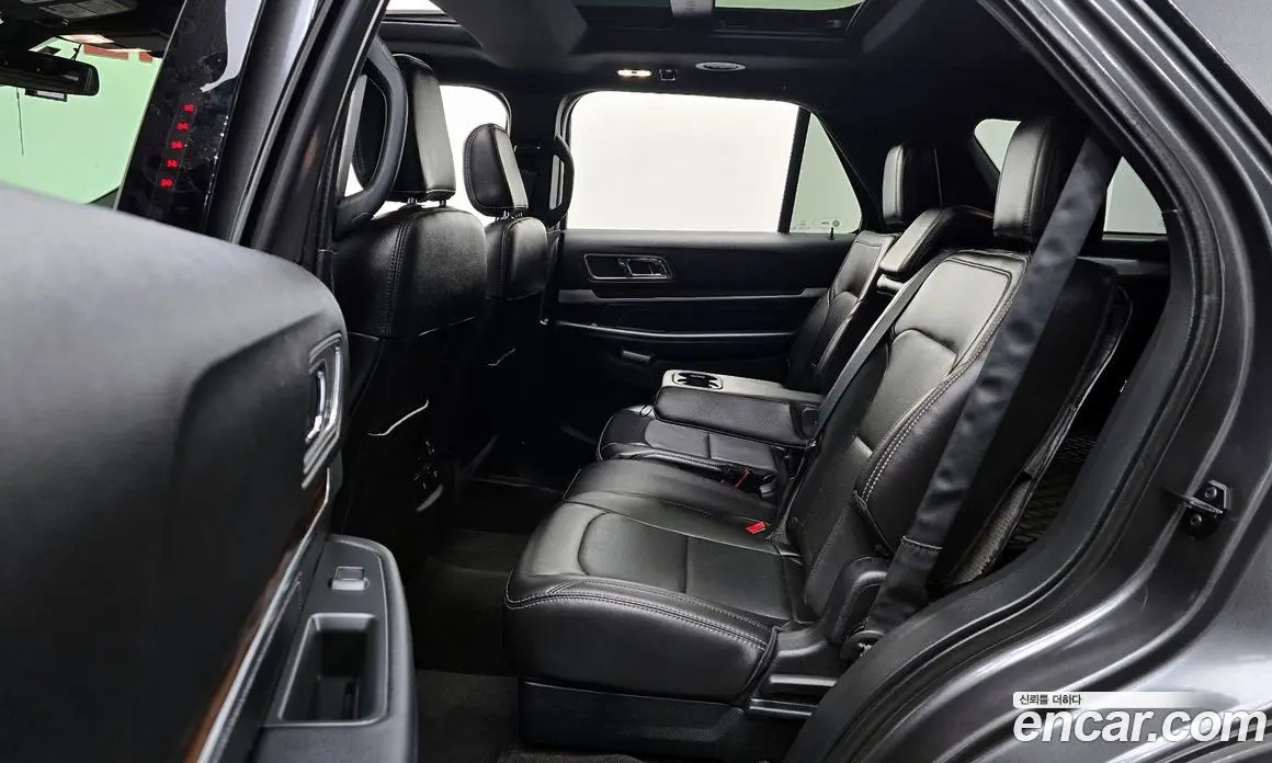 Ford Explorer 2018 2.3 автомат (гидро), фото 12