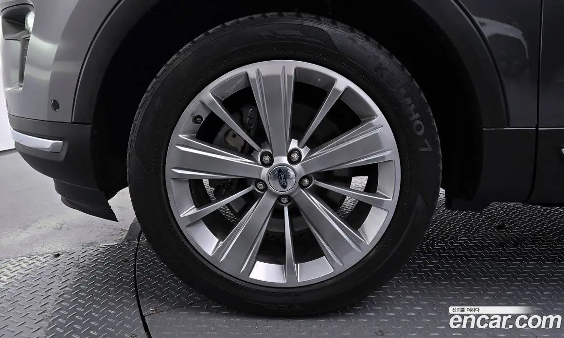 Ford Explorer 2018 2.3 автомат (гидро), фото 5
