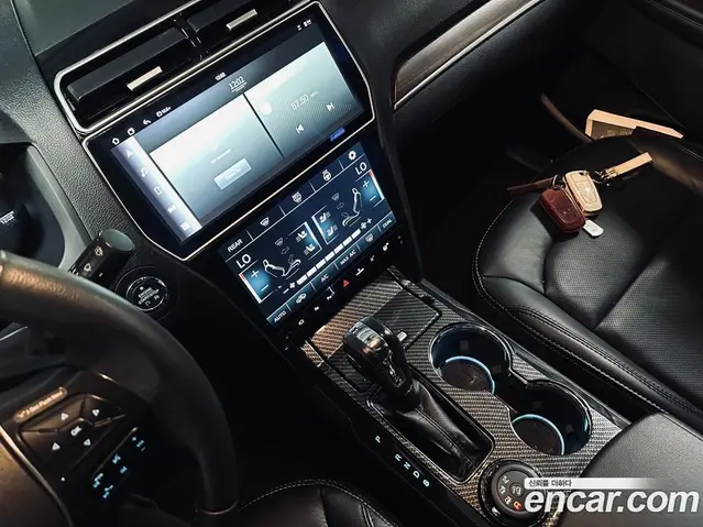 Ford Explorer 2018 2.3 автомат (гидро), миниатюра 6