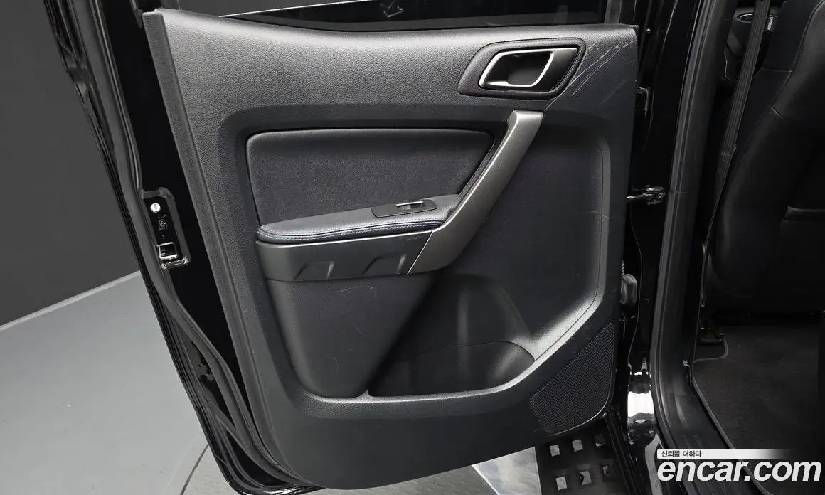 Ford Ranger 2022 2.0 автомат (гидро), фото 15