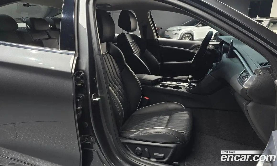 Genesis G70 2019 2.0 автомат (гидро), фото 15