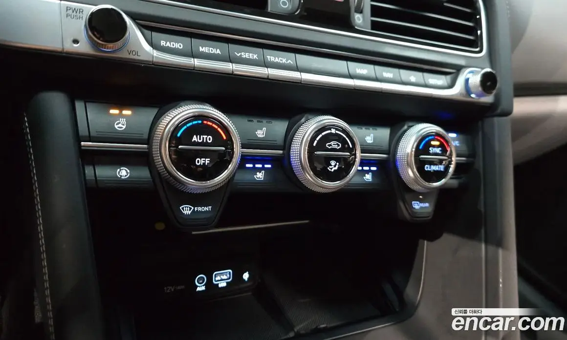 Genesis G70 2019 2.0 автомат (гидро), фото 30