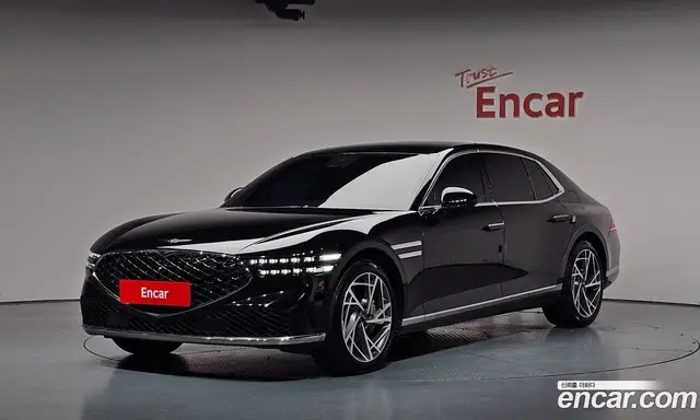 Genesis G90, 2022, 84 425 км