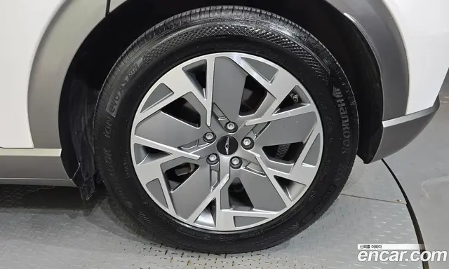Genesis GV60 2021 0.1 автомат (гидро), миниатюра 7