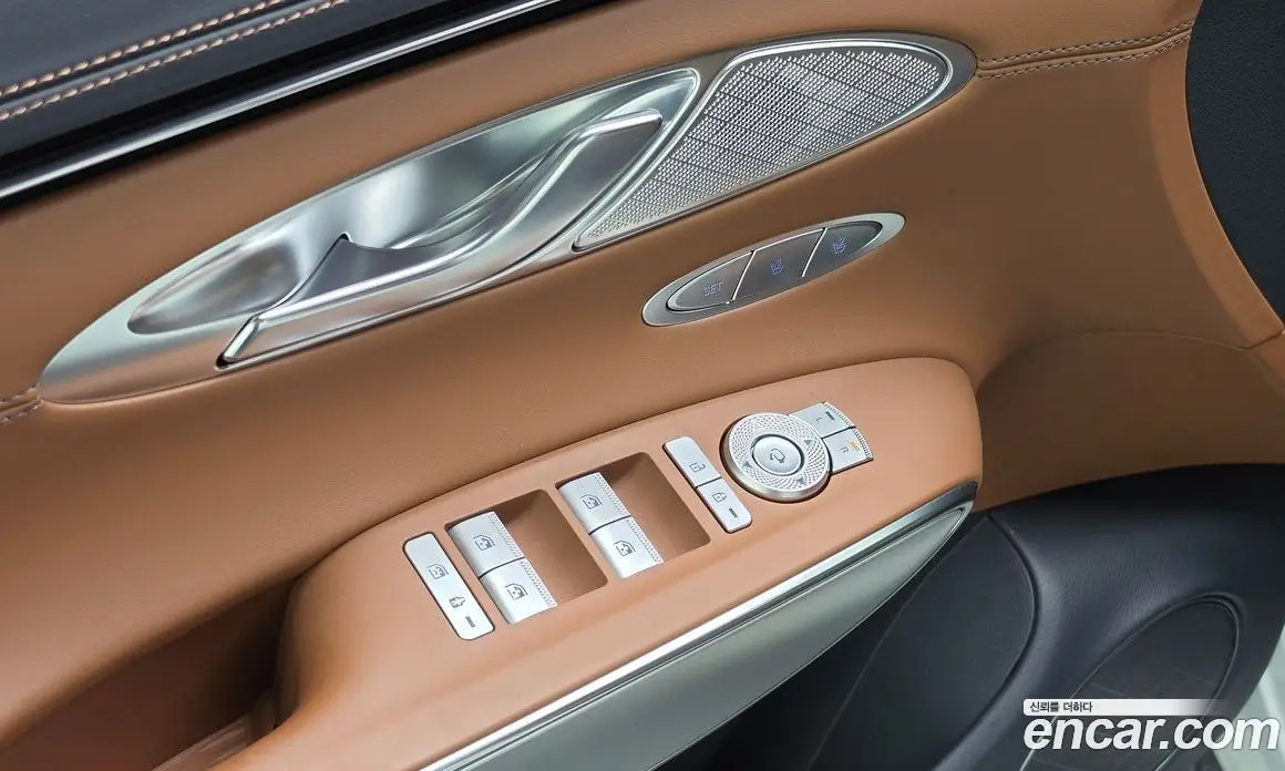 Genesis GV70 2021 2.5 автомат (гидро), фото 24