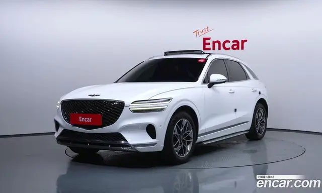 Genesis GV70, 2021, 83 155 км