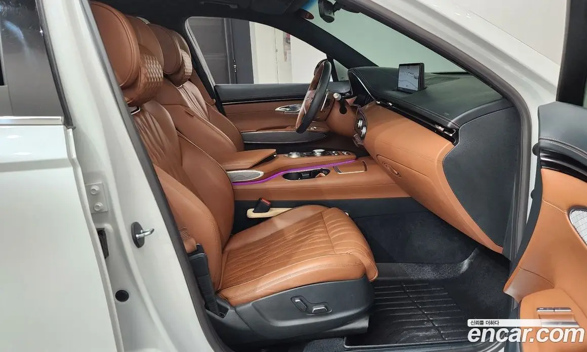 Genesis GV70 2021 2.5 автомат (гидро), фото 16