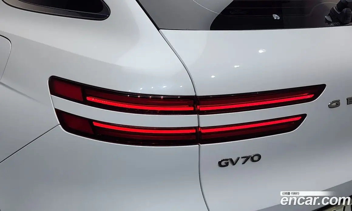 Genesis GV70 2021 2.5 автомат (гидро), фото 9
