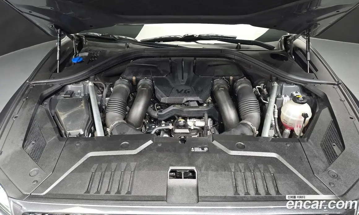 Genesis GV70 2021 3.5 автомат (гидро), фото 6