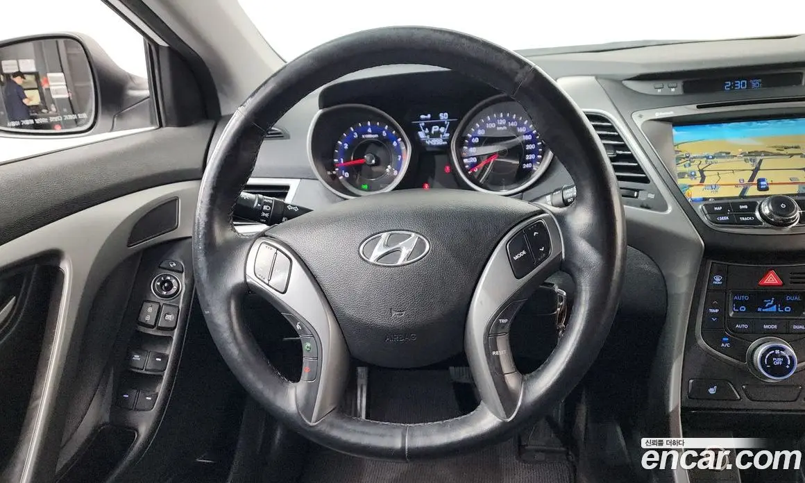 Hyundai Avante 2013 1.6 автомат (гидро), фото 13