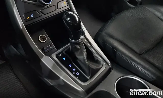 Hyundai Avante 2013 1.6 автомат (гидро), миниатюра 9