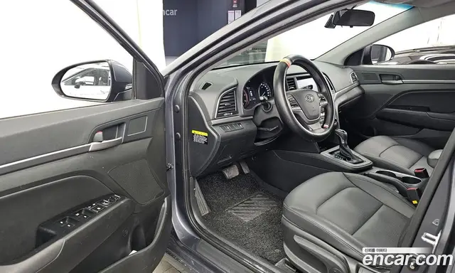 Hyundai Avante 2016 1.6 автомат (гидро), миниатюра 12