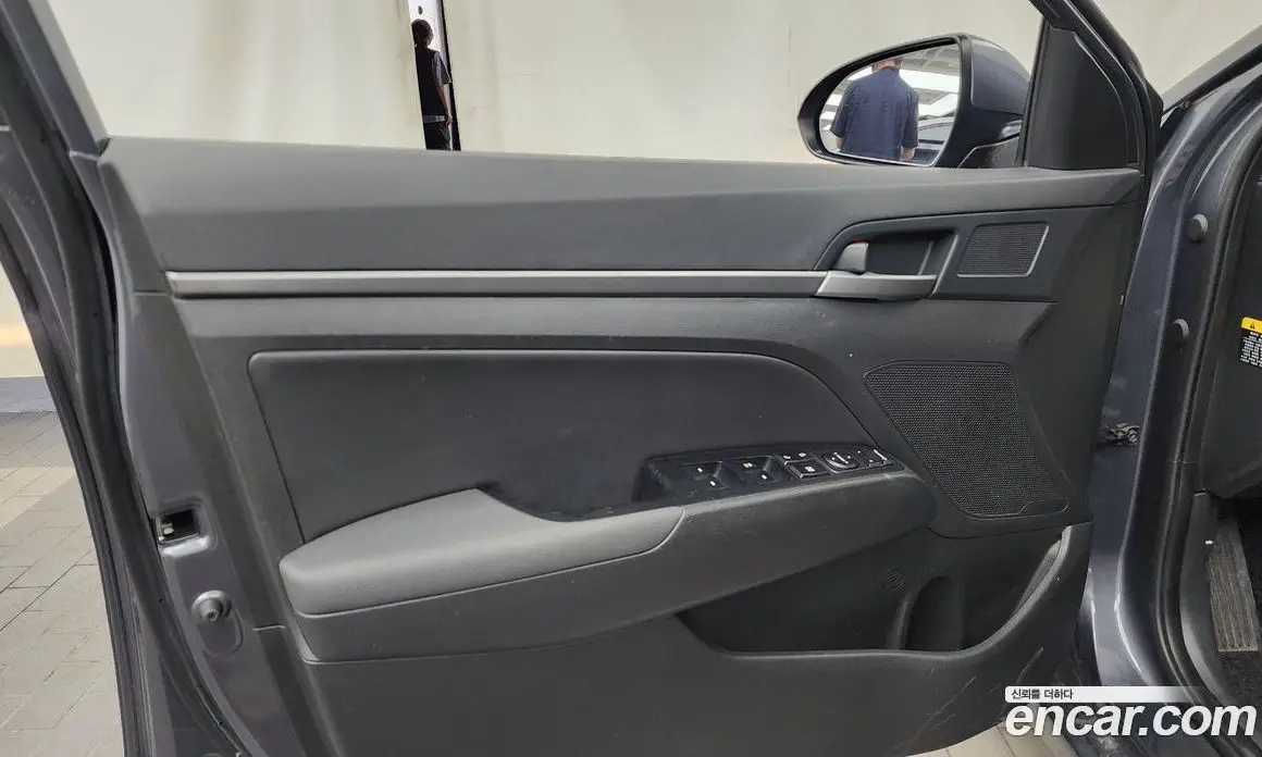 Hyundai Avante 2016 1.6 автомат (гидро), фото 13