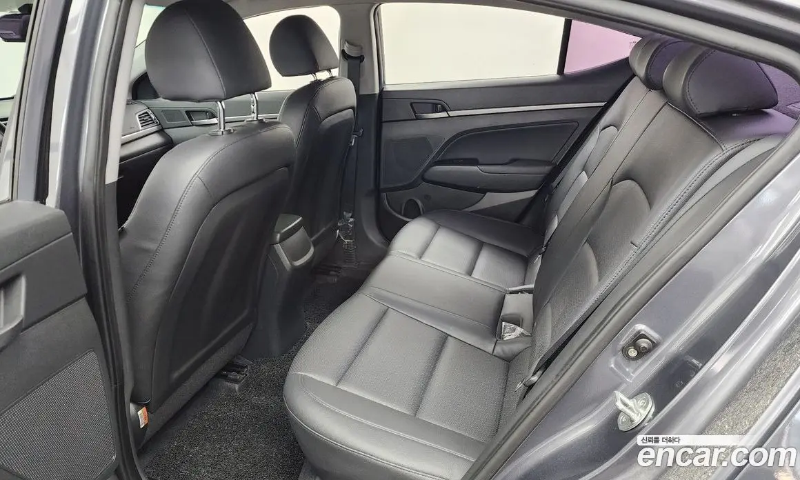 Hyundai Avante 2016 1.6 автомат (гидро), фото 15