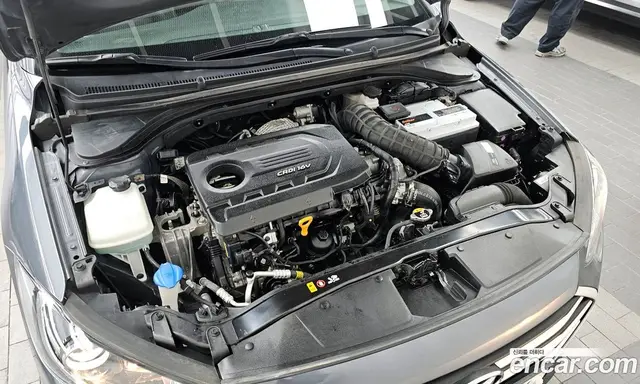 Hyundai Avante 2016 1.6 автомат (гидро), миниатюра 5