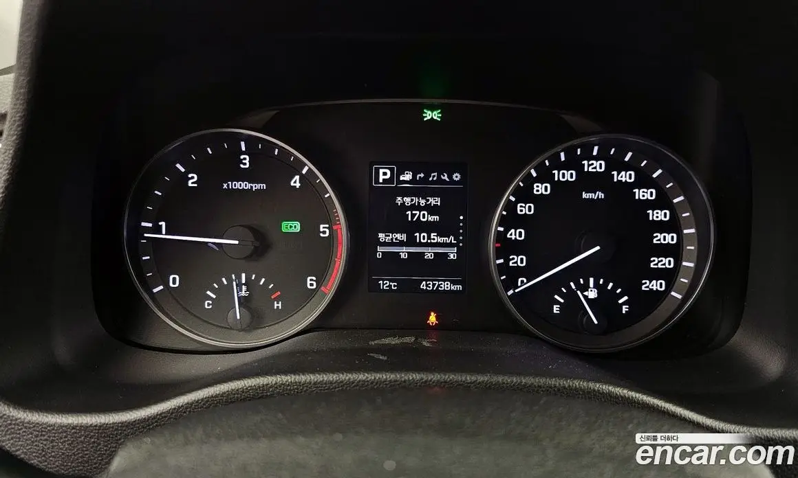 Hyundai Avante 2016 1.6 автомат (гидро), фото 10