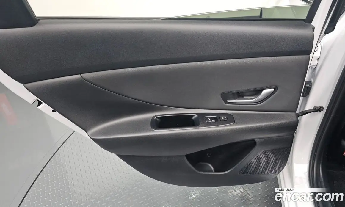 Hyundai Avante 2020 1.6 автомат (гидро), фото 14