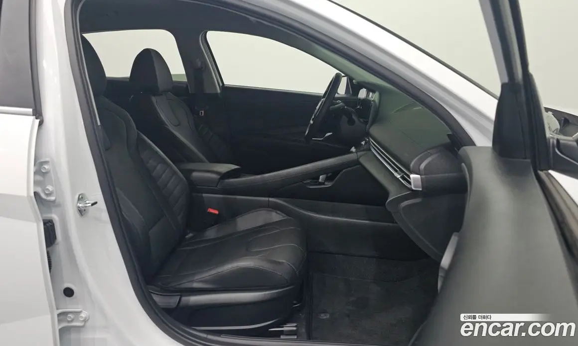 Hyundai Avante 2020 1.6 автомат (гидро), фото 15