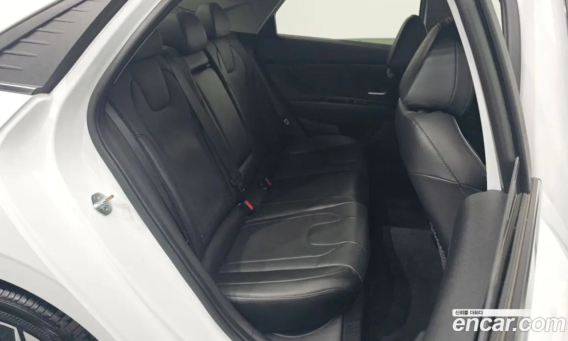 Hyundai Avante 2020 1.6 автомат (гидро), фото 16