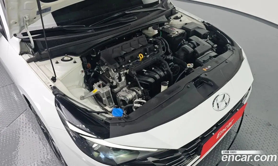 Hyundai Avante 2020 1.6 автомат (гидро), фото 5