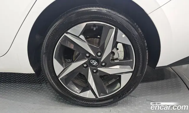 Hyundai Avante 2020 1.6 автомат (гидро), миниатюра 6