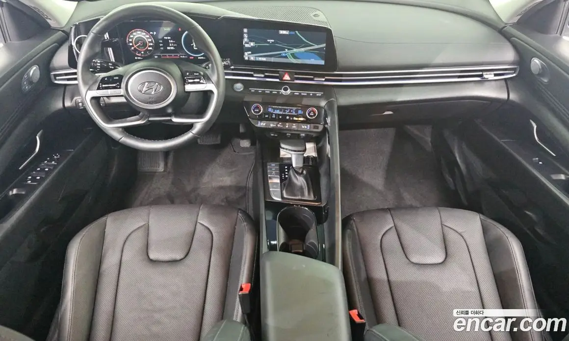 Hyundai Avante 2020 1.6 автомат (гидро), фото 9