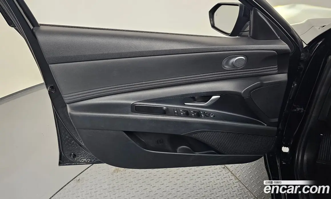 Hyundai Avante 2020 1.6 автомат (гидро), фото 14