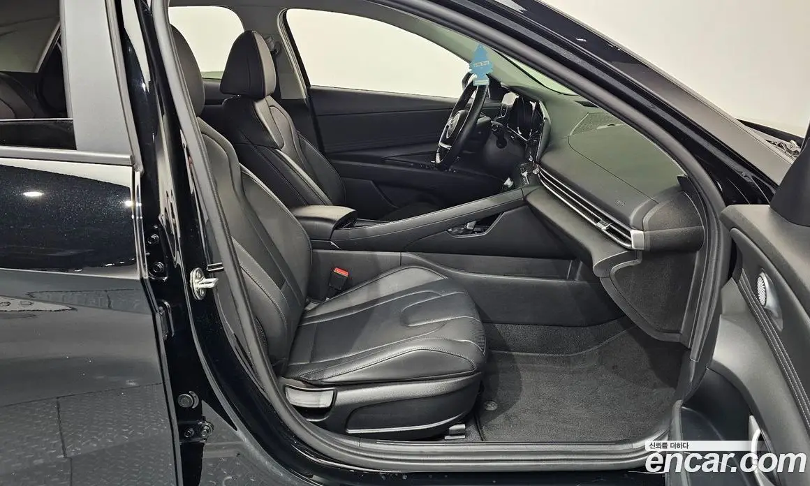 Hyundai Avante 2020 1.6 автомат (гидро), фото 16