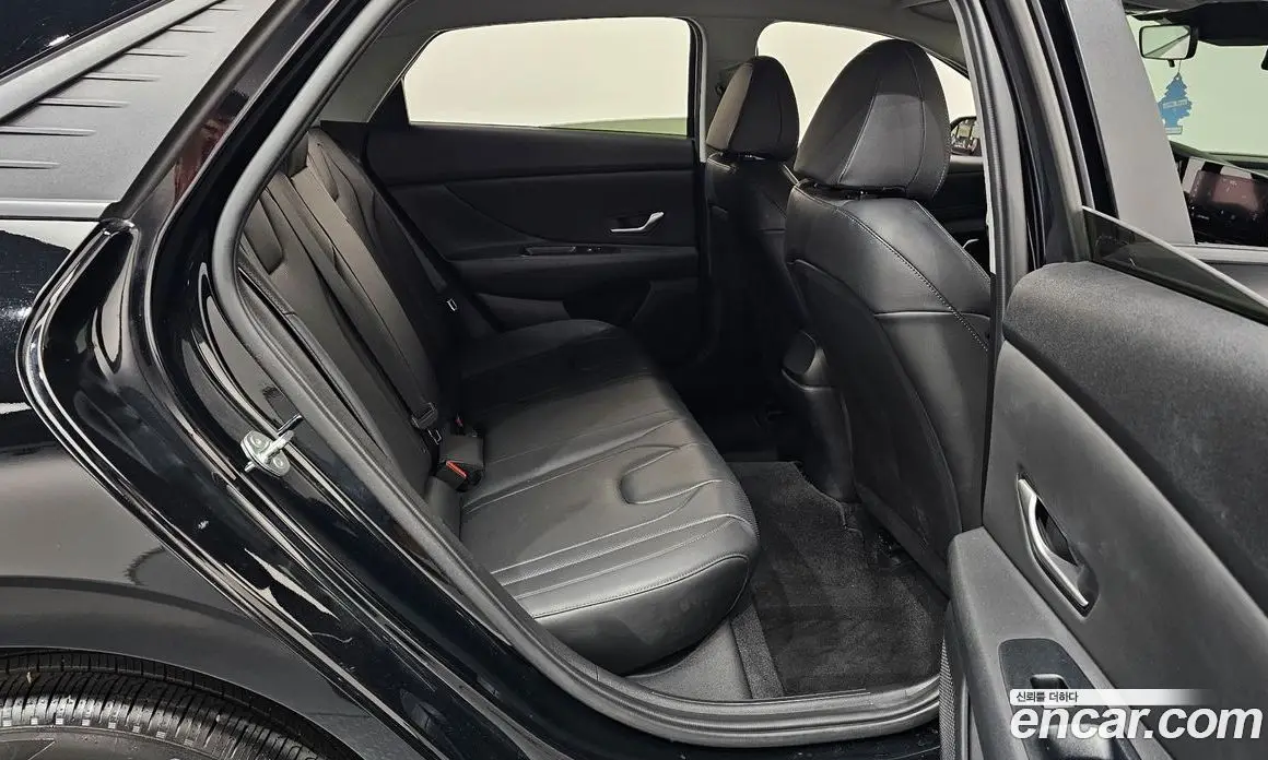 Hyundai Avante 2020 1.6 автомат (гидро), фото 17