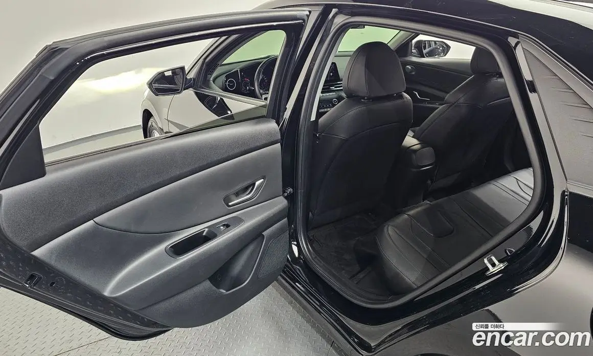 Hyundai Avante 2020 1.6 автомат (гидро), фото 23
