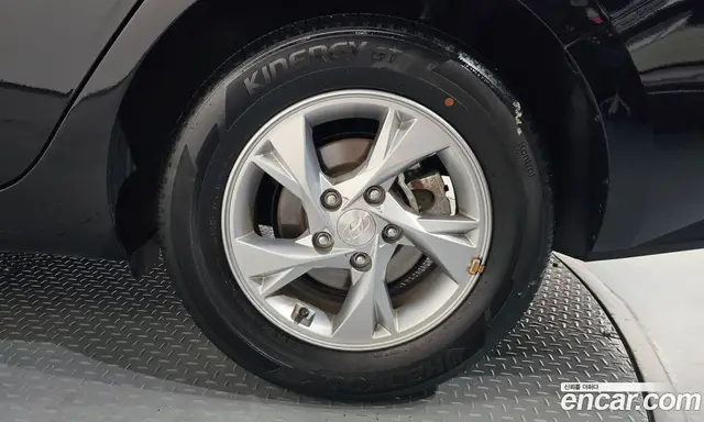 Hyundai Avante 2020 1.6 автомат (гидро), миниатюра 7