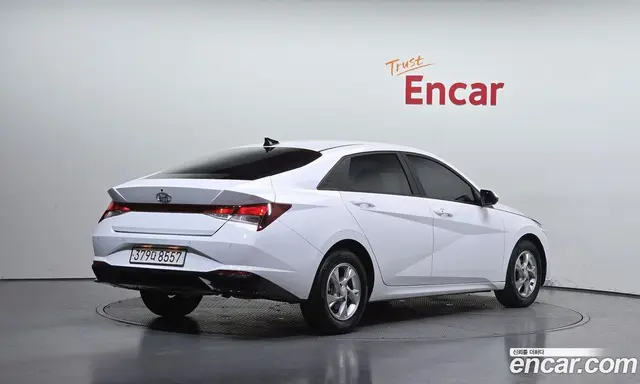 Hyundai Avante 2023 1.6 автомат (гидро), миниатюра 2