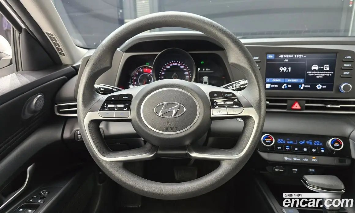 Hyundai Avante 2023 1.6 автомат (гидро), фото 18