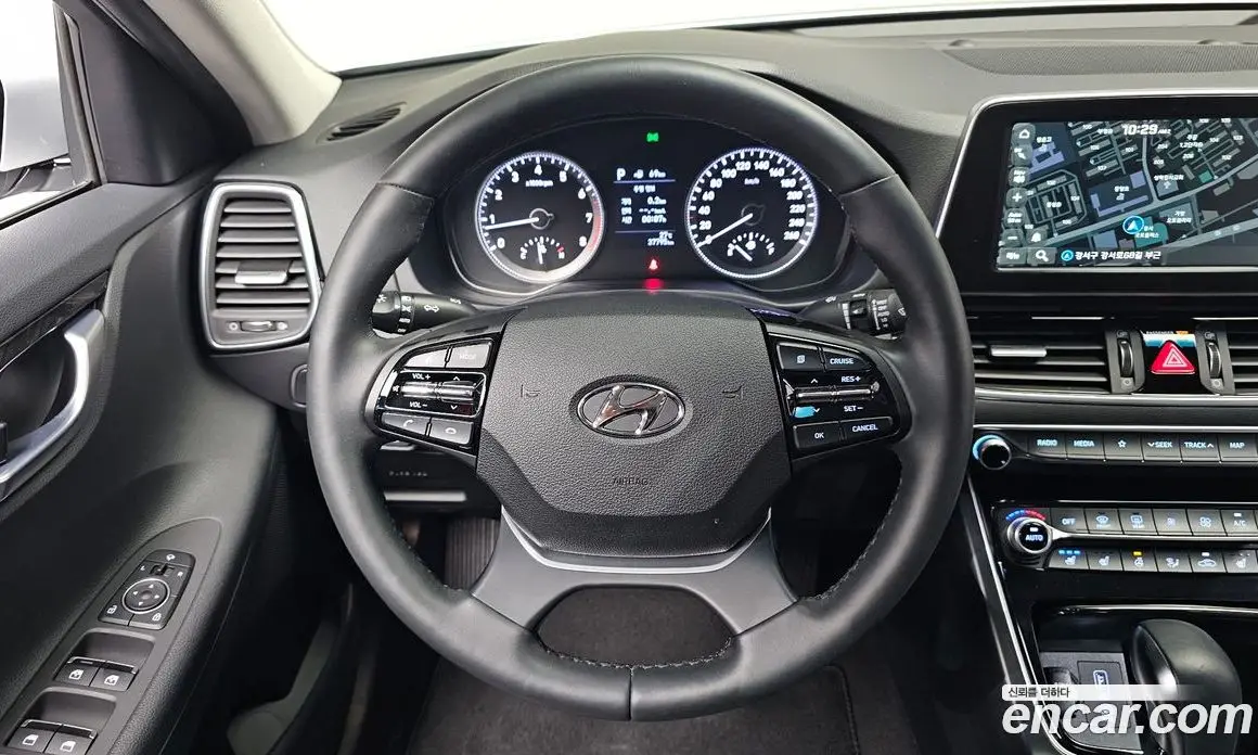 Hyundai Grandeur 2019 3.0 автомат (гидро), фото 18