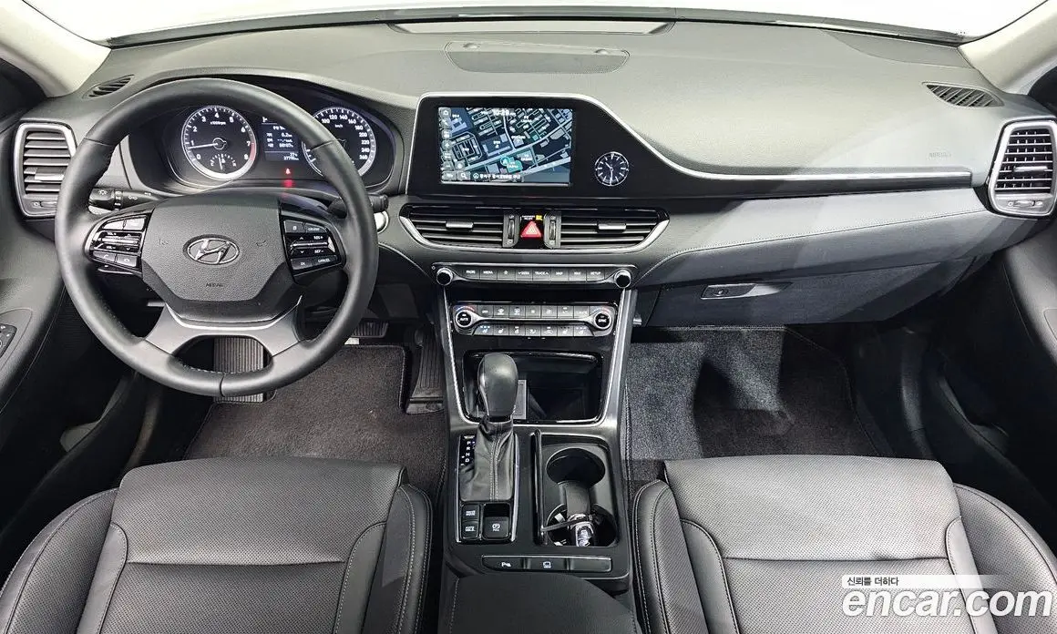 Hyundai Grandeur 2019 3.0 автомат (гидро), фото 9