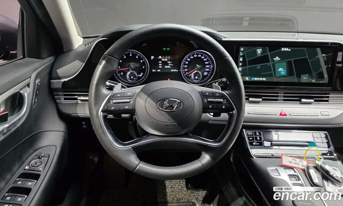 Hyundai Grandeur 2019 3.0 автомат (гидро), фото 13